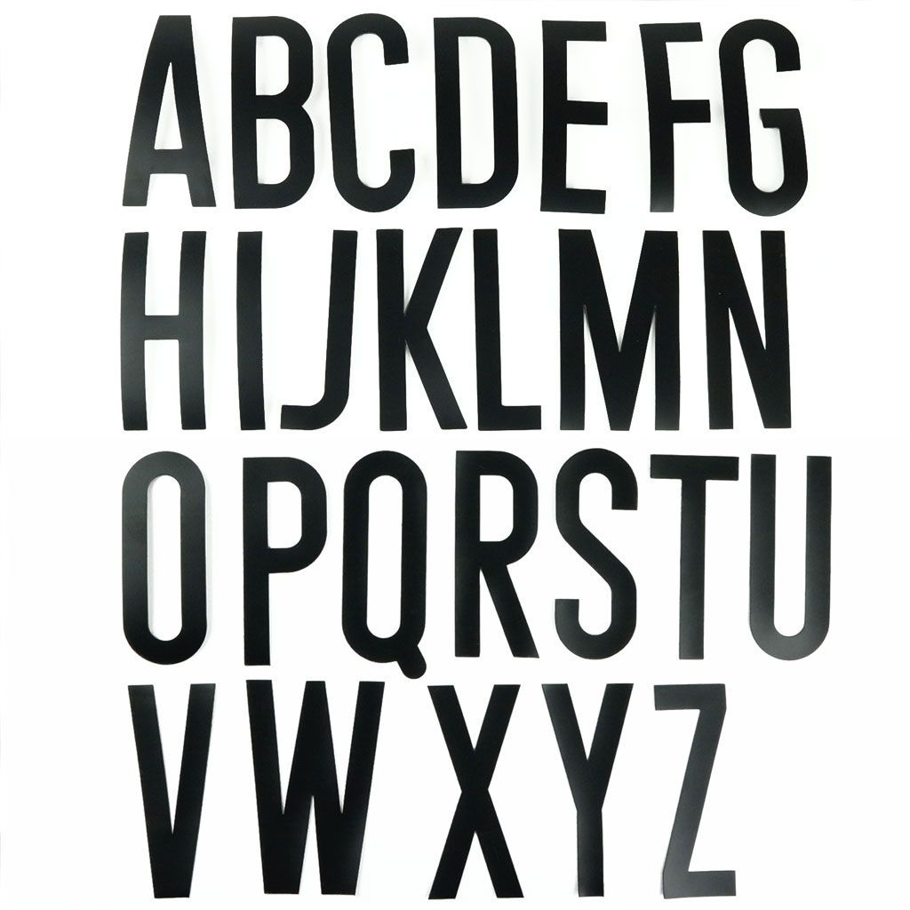 140 pezzi Lettere adesive 4 cm di altezza lettere autoadesive e caratteri A-Z in nero ideale per esterni perché impermeabile e resistente alle intemperie. 